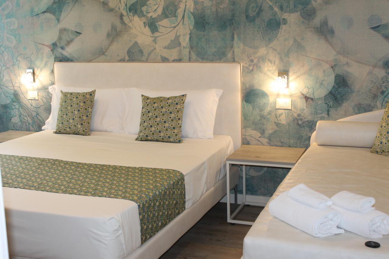 Lake Garda Beach Hostel Padenghe sul Garda Exteriér fotografie