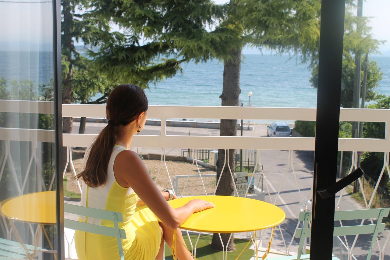 Lake Garda Beach Hostel Padenghe sul Garda Exteriér fotografie