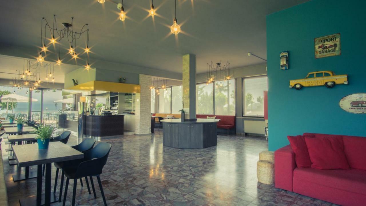 Lake Garda Beach Hostel Padenghe sul Garda Exteriér fotografie